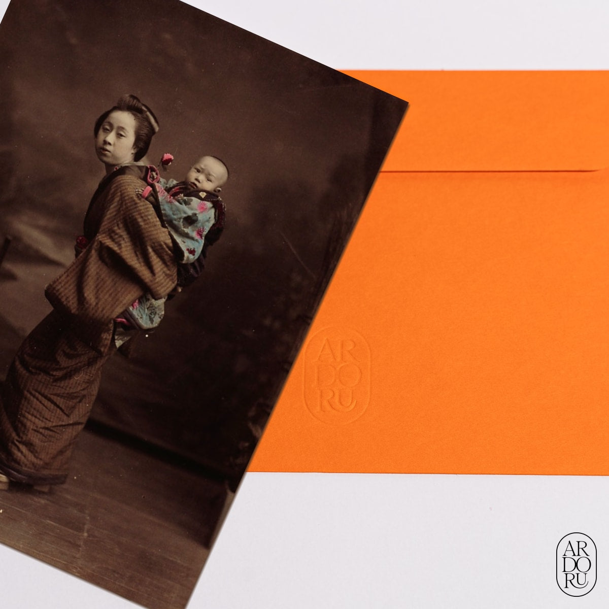 C21 Mother and Child by Kusakabe Kimbei